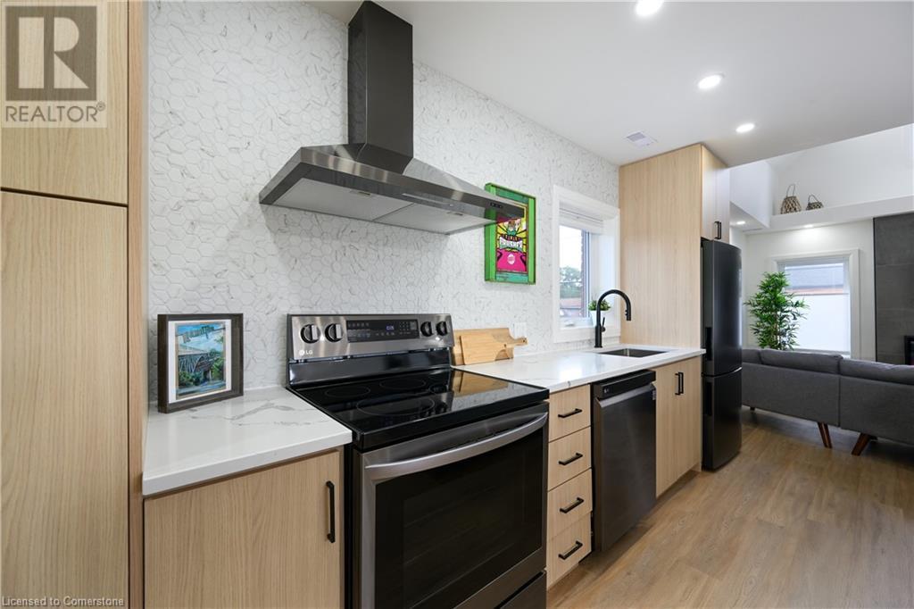 198 Dundurn Street S Unit# 2 (Upper), Hamilton, Ontario  L8P 4K3 - Photo 8 - 40678863