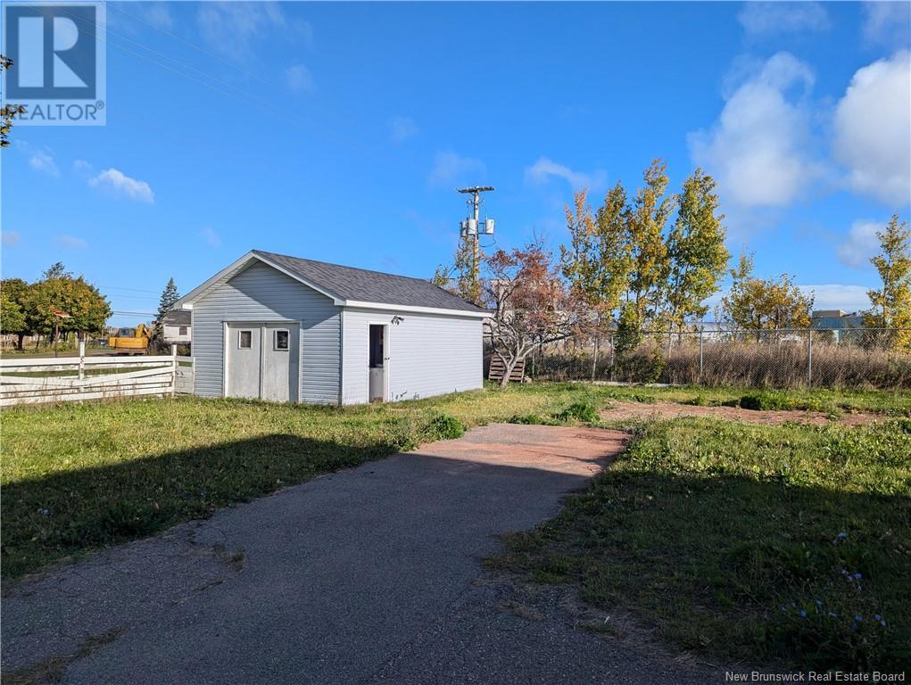 254 JD Gauthier Boulevard, Shippagan, New Brunswick