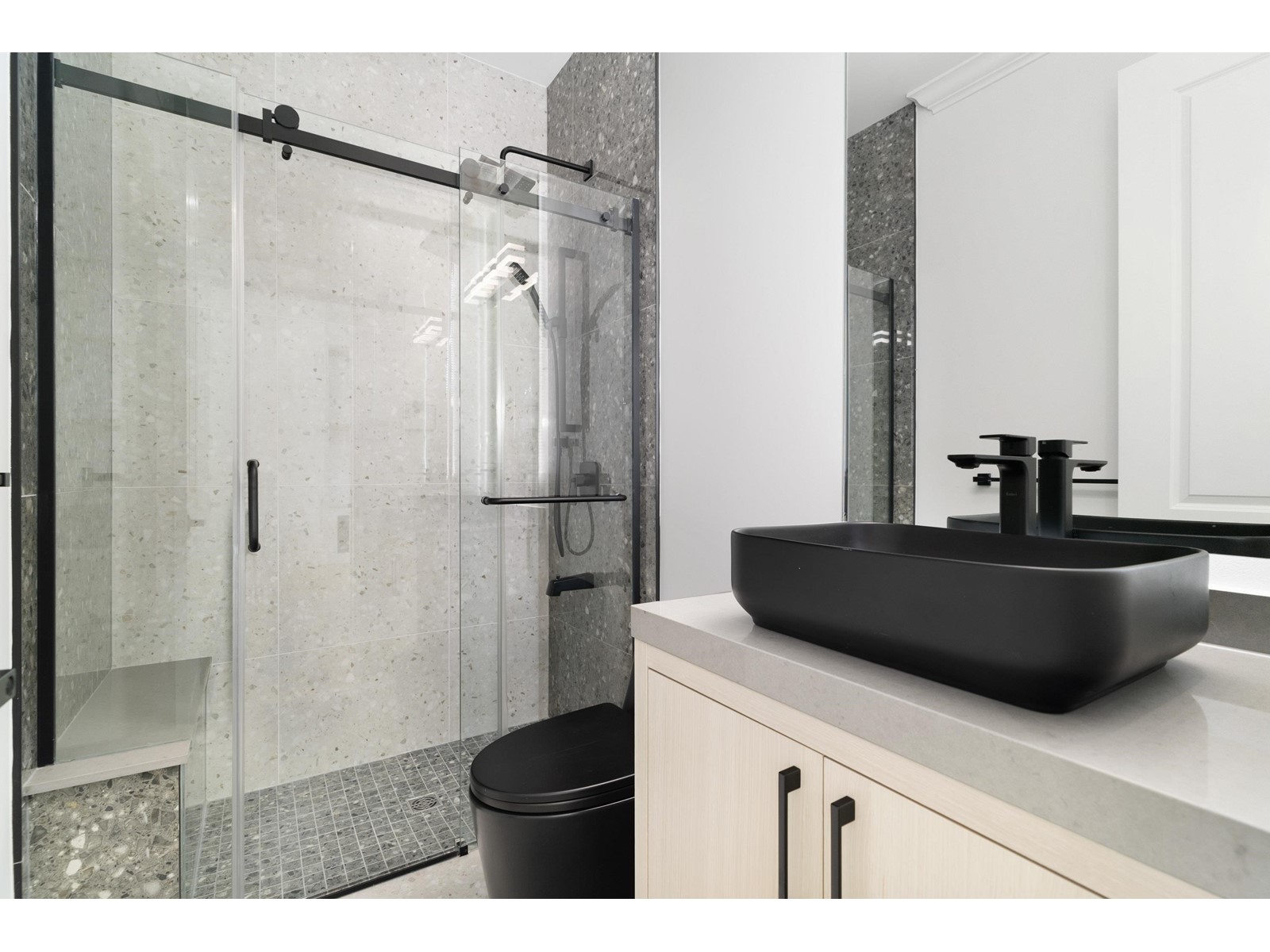 17218 59 Avenue, Surrey, British Columbia  V3S 3Z6 - Photo 8 - R2944966