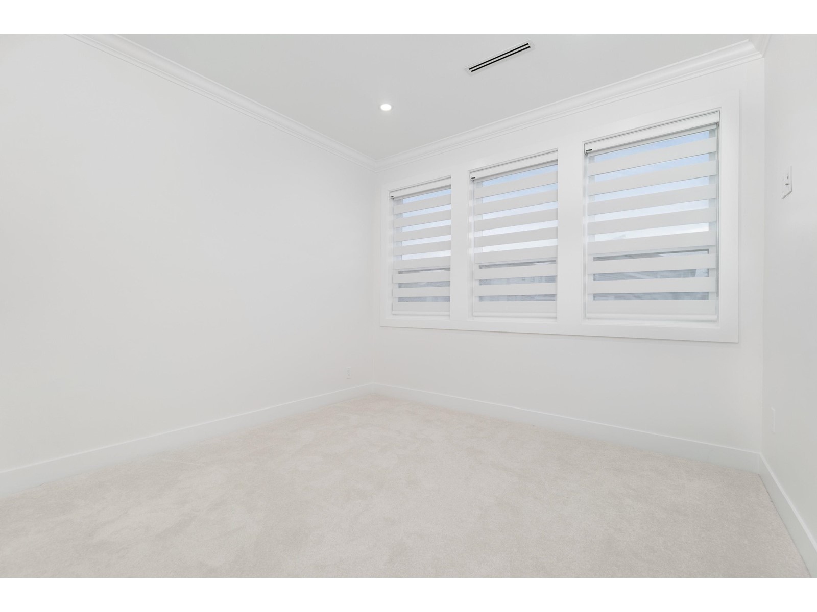17218 59 Avenue, Surrey, British Columbia  V3S 3Z6 - Photo 10 - R2944966