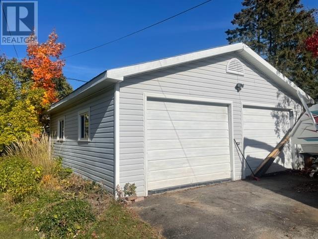 20 Arizona Ave, Sault Ste. Marie, Ontario  P6A 4L8 - Photo 2 - SM242766