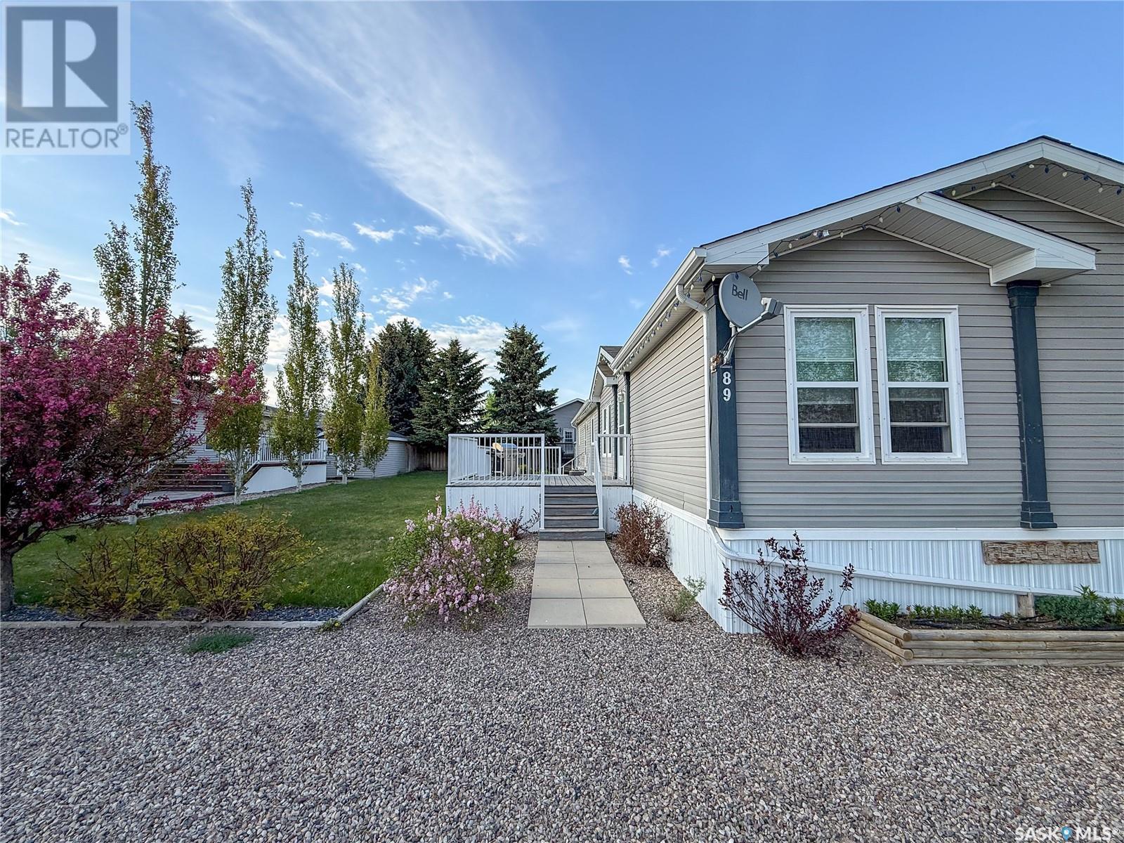Property at 89 Prairie Sun COURT image 3