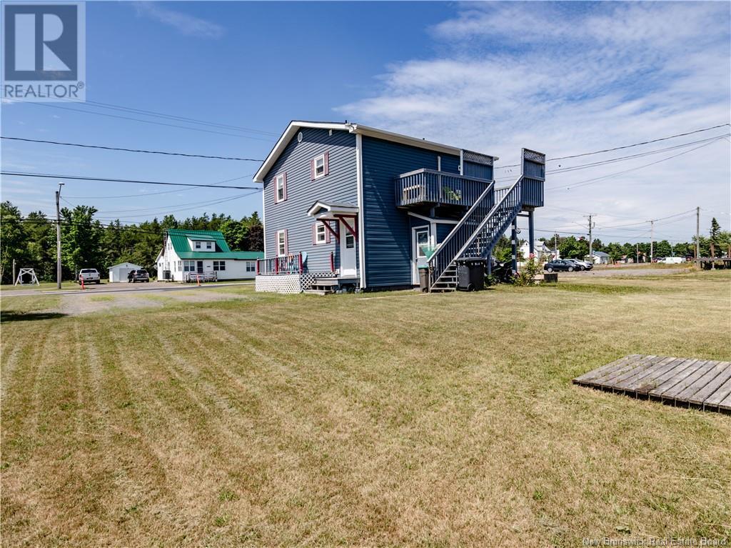 Property at 10443 Principale image 3