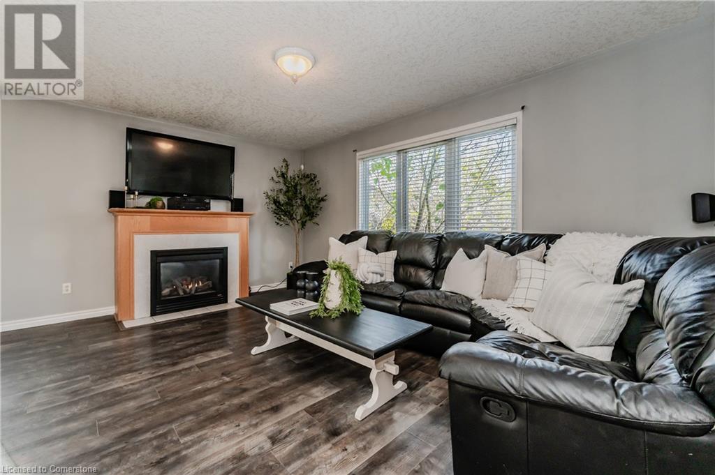 27 Stiefelmeyer Crescent, Baden, Ontario  N3A 2L1 - Photo 7 - 40678875