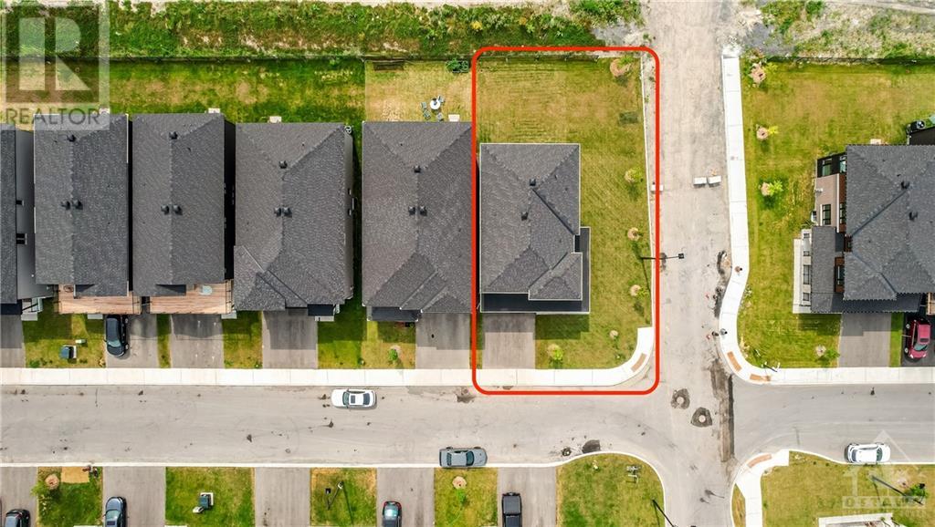 659 Fenwick WayOttawa, Ontario  K2J 7E6 - Photo 2 - X10430488