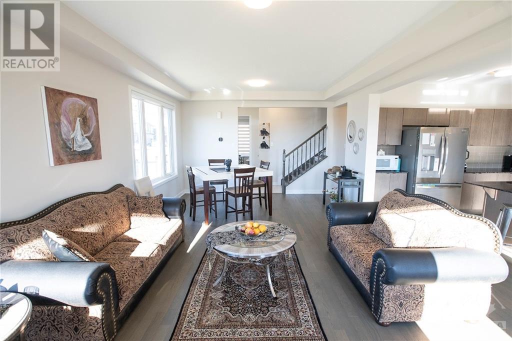 659 Fenwick WayOttawa, Ontario  K2J 7E6 - Photo 5 - X10430488
