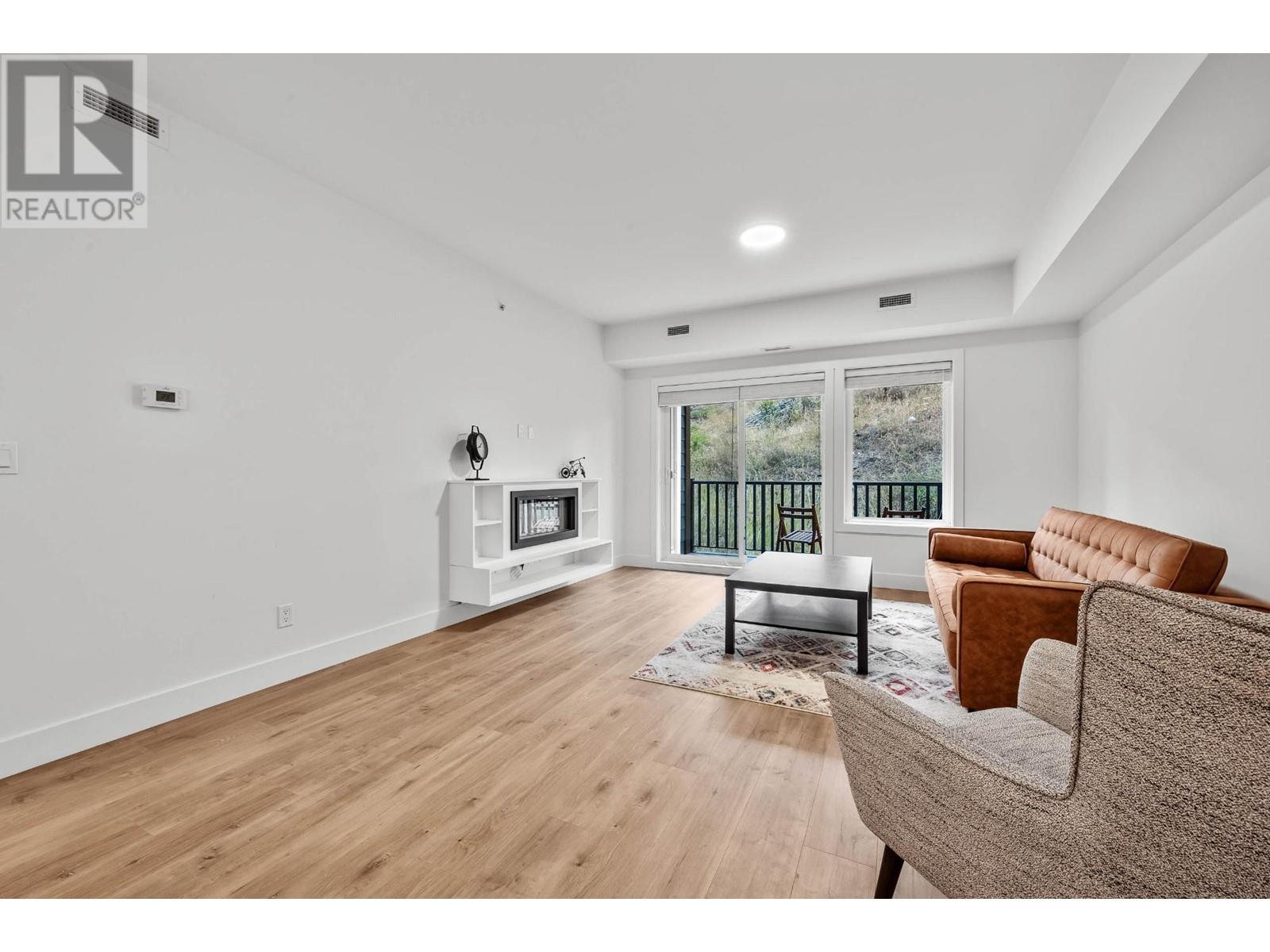 Property at 2046 Robson Place Unit# 108 image 4