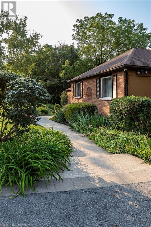 25 Ridge Road E, Grimsby, Ontario  L3M 4E7 - Photo 5 - 40662749