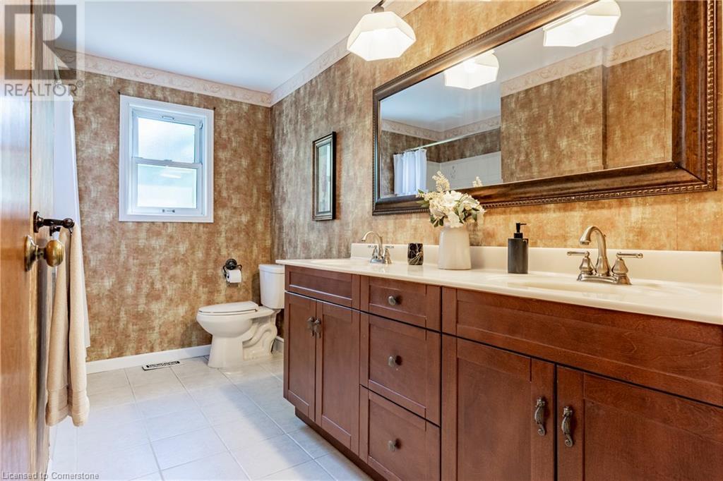 25 Ridge Road E, Grimsby, Ontario  L3M 4E7 - Photo 26 - 40662749