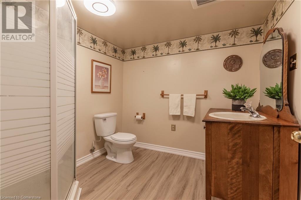 25 Ridge Road E, Grimsby, Ontario  L3M 4E7 - Photo 34 - 40662749