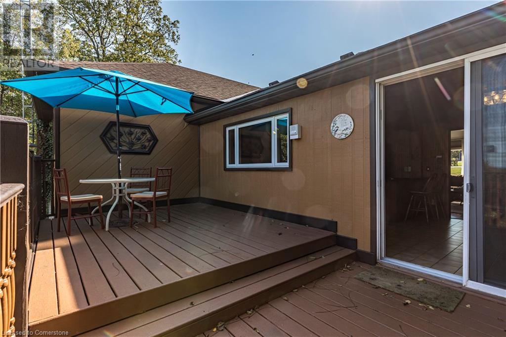 25 Ridge Road E, Grimsby, Ontario  L3M 4E7 - Photo 37 - 40662749