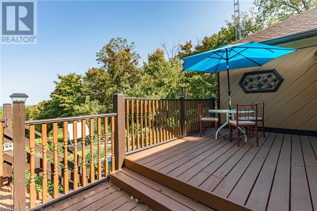 25 Ridge Road E, Grimsby, Ontario  L3M 4E7 - Photo 38 - 40662749