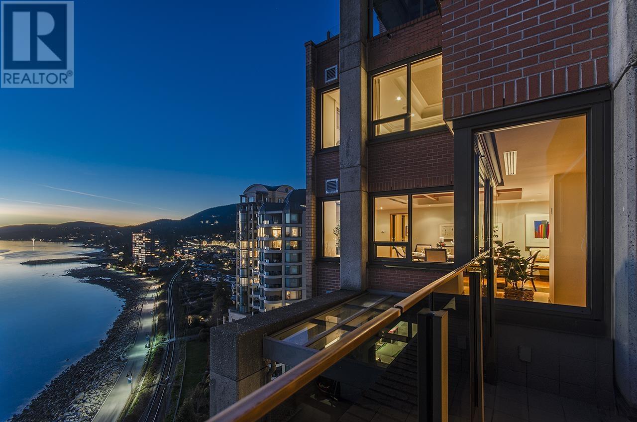 10 2250 Bellevue Avenue, West Vancouver, British Columbia  V7V 1C6 - Photo 1 - R2899004