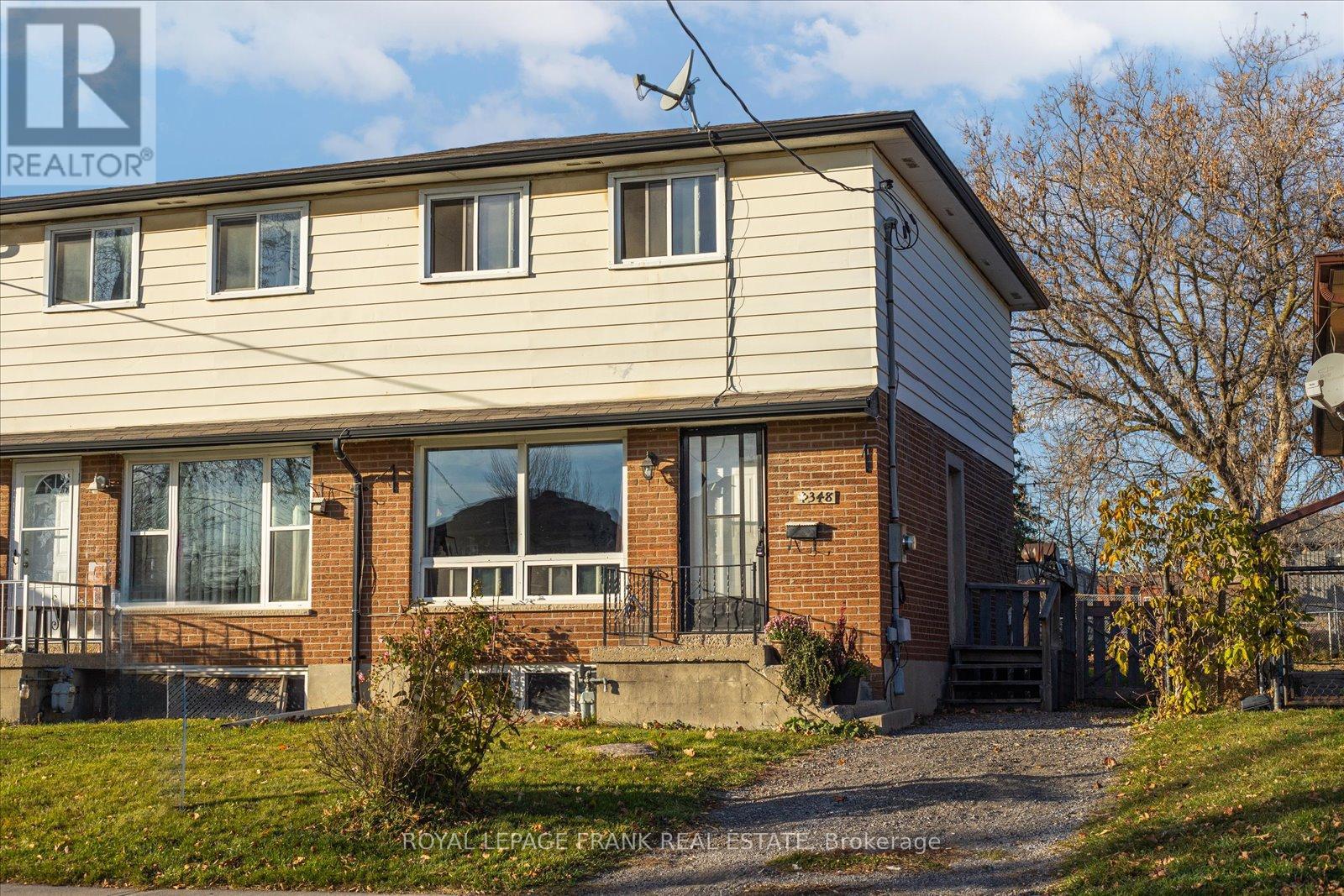 348 Pine AvenueOshawa (Vanier), Ontario  L1J 2H4 - Photo 1 - E10430517