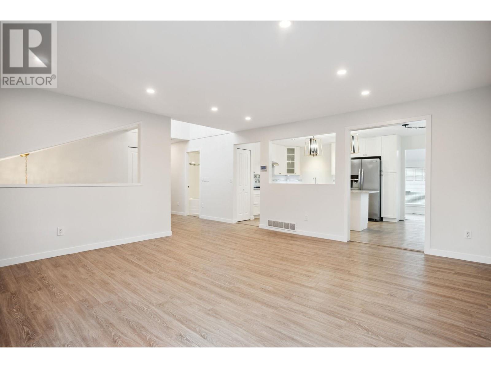 2 Benson Drive, Port Moody, British Columbia  V3H 3P7 - Photo 9 - R2945112