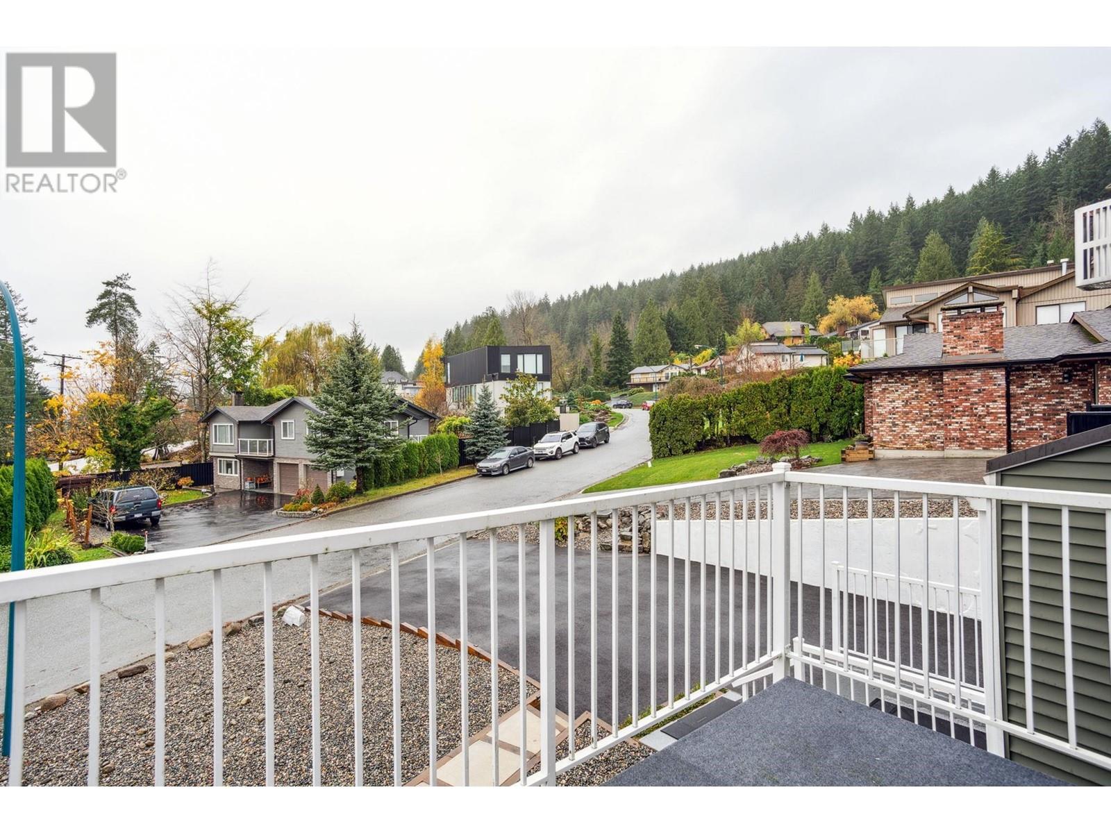 2 Benson Drive, Port Moody, British Columbia  V3H 3P7 - Photo 6 - R2945112