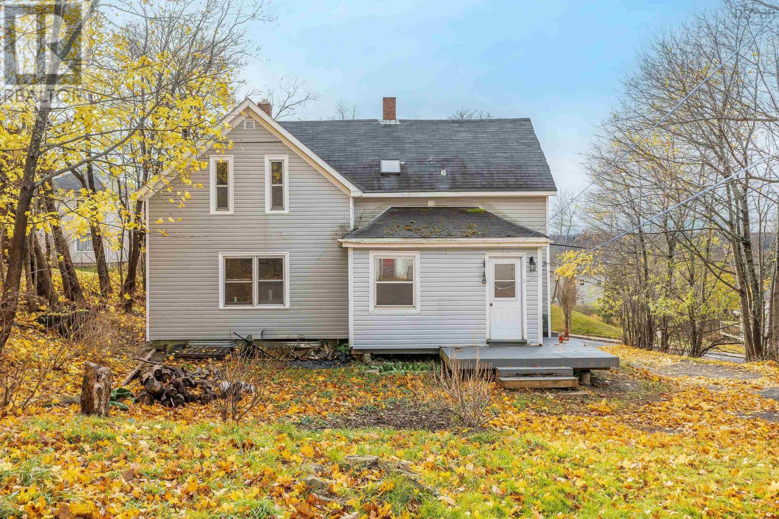 Property at 17 Mechanic Street image 2