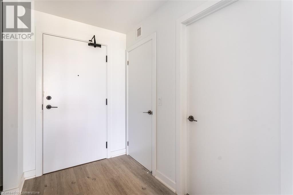 600 North Service Rd Road Unit# 217, Stoney Creek, Ontario L8E 0L2 - Photo 3 - 40678862