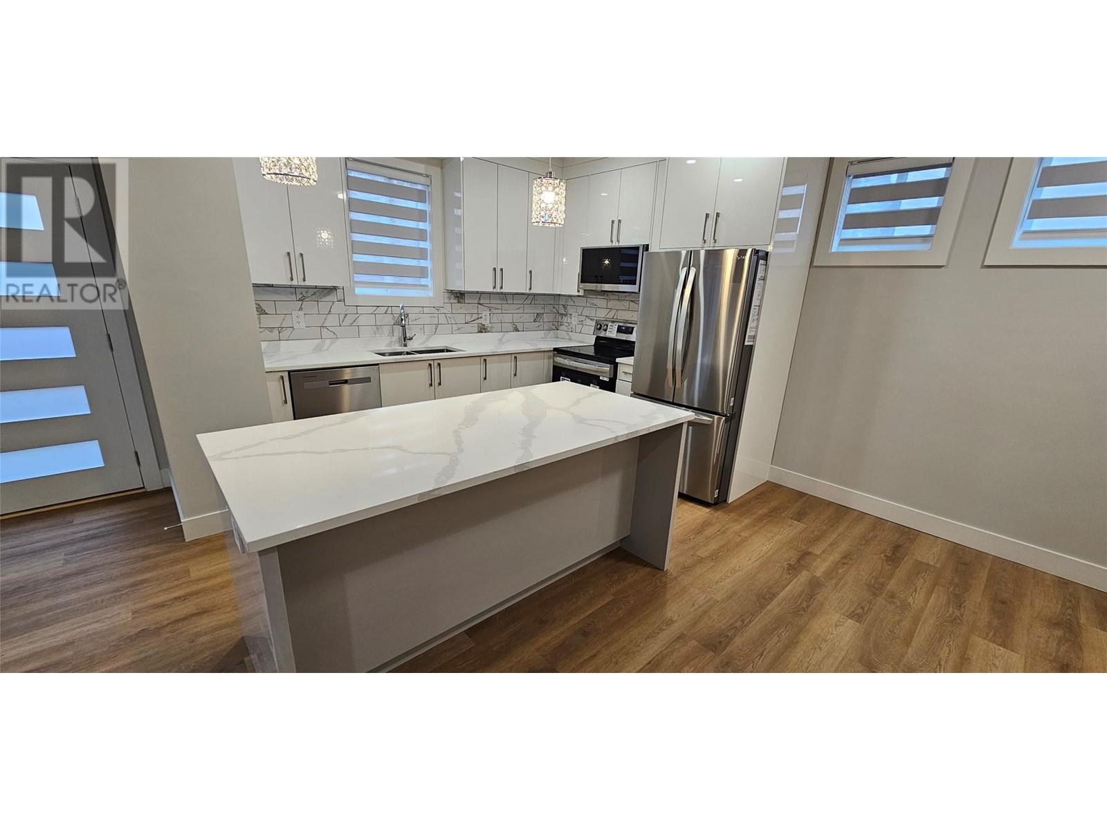 Property at 125 Calgary Avenue Unit# 106 image 3