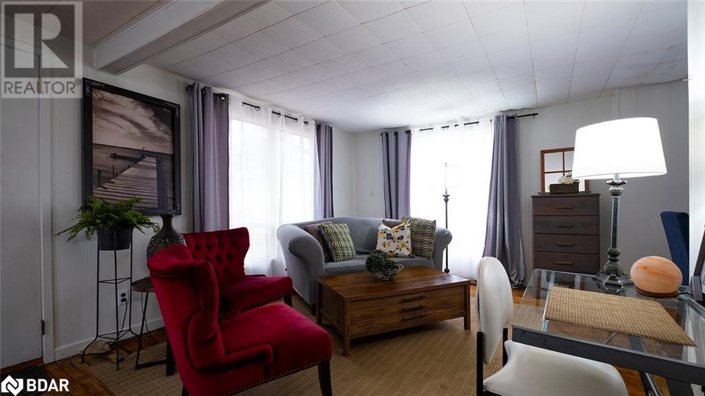 15 WILMOTT Street, Huntsville, Ontario