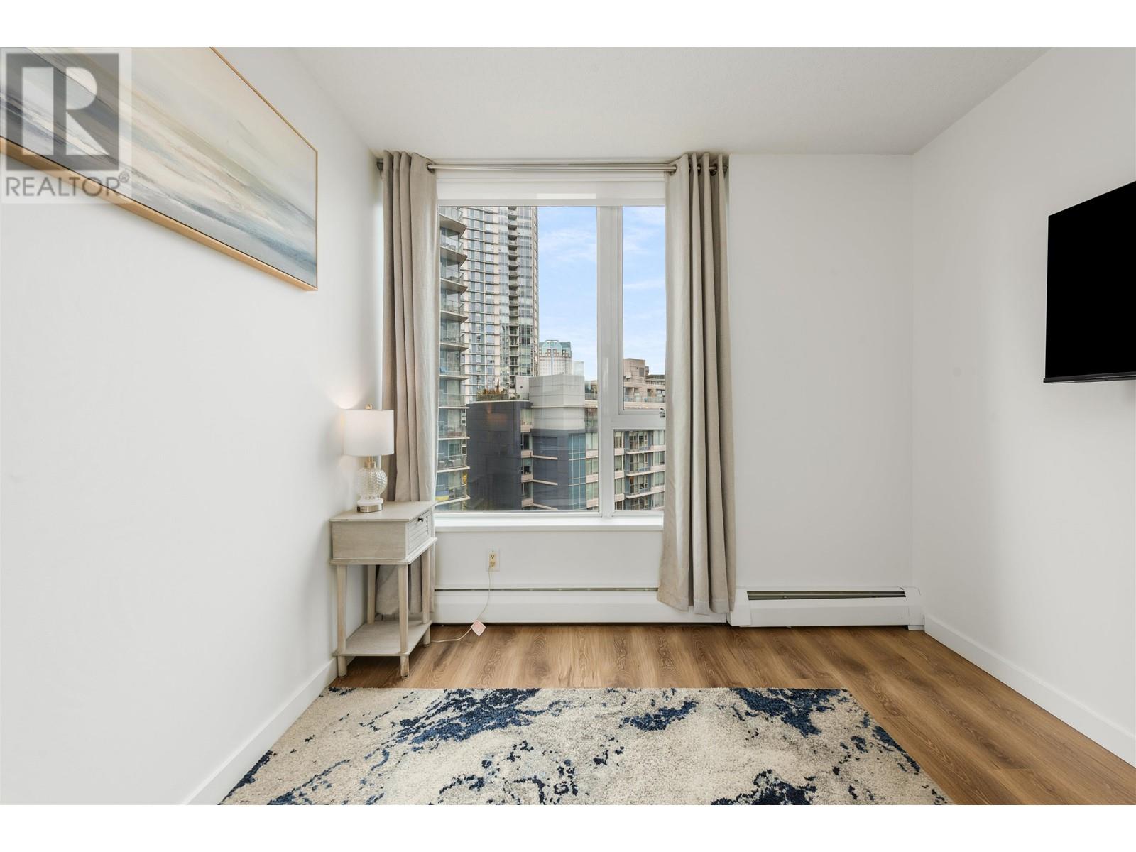 Listing Picture 14 of 29 : 907 688 ABBOTT STREET, Vancouver / 溫哥華 - 魯藝地產 Yvonne Lu Group - MLS Medallion Club Member