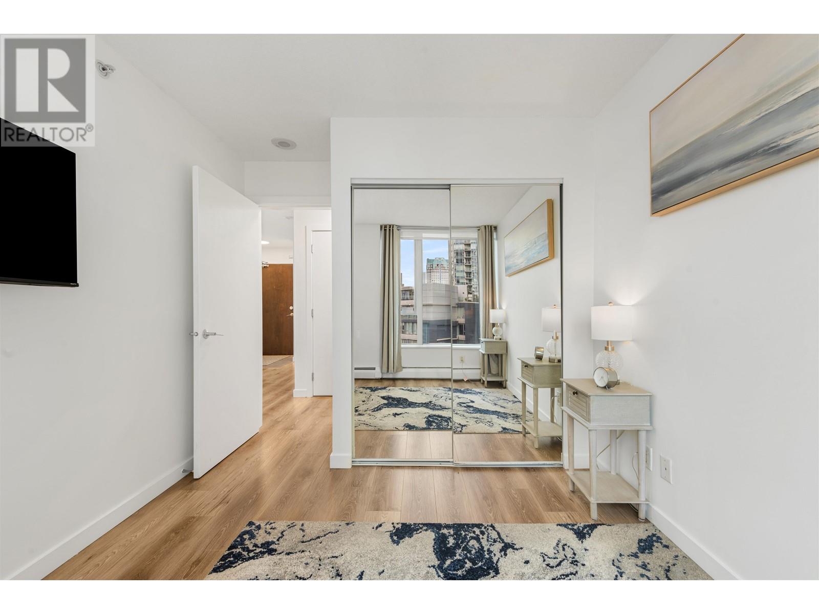 Listing Picture 15 of 29 : 907 688 ABBOTT STREET, Vancouver / 溫哥華 - 魯藝地產 Yvonne Lu Group - MLS Medallion Club Member