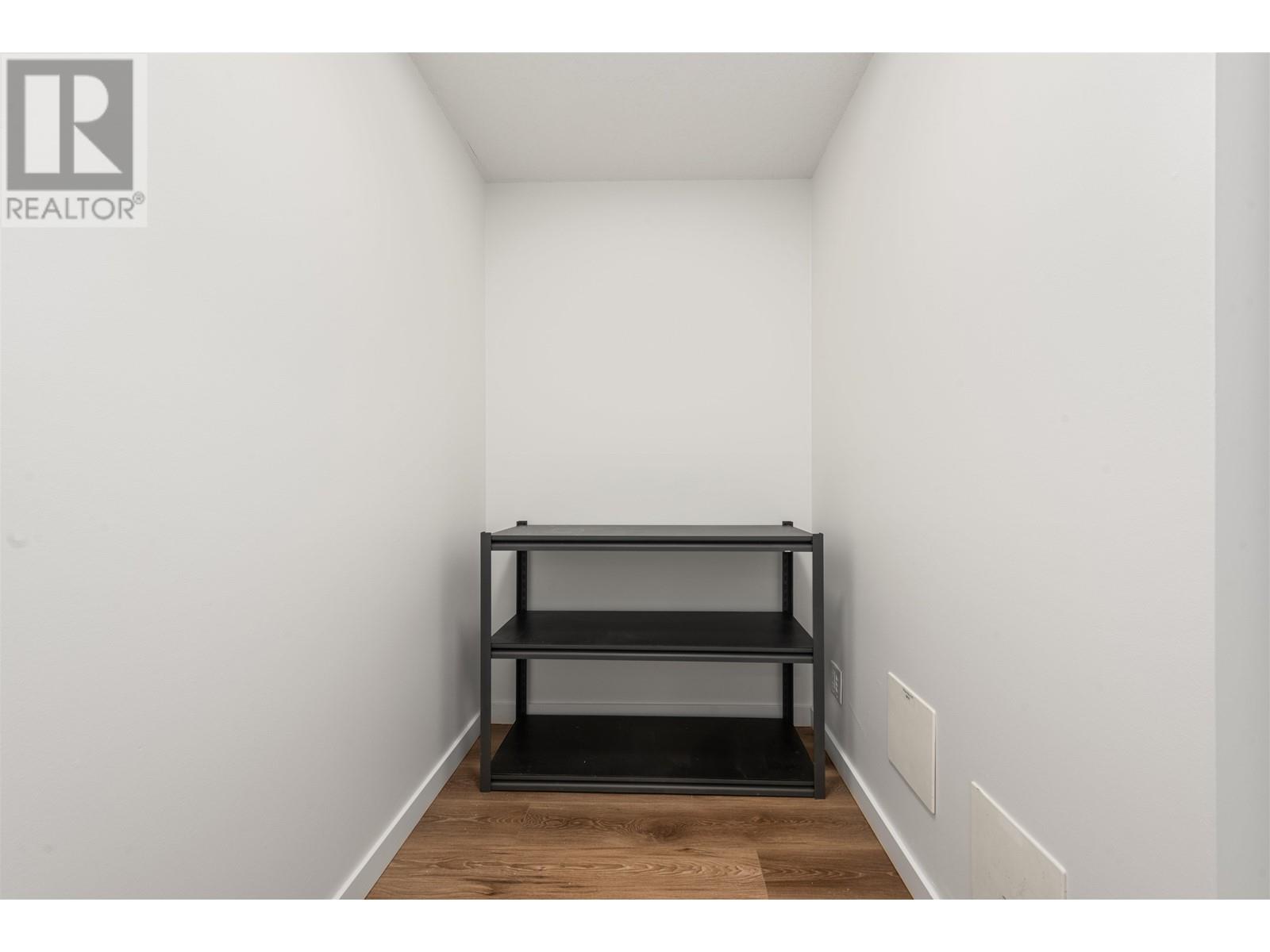 Listing Picture 16 of 29 : 907 688 ABBOTT STREET, Vancouver / 溫哥華 - 魯藝地產 Yvonne Lu Group - MLS Medallion Club Member