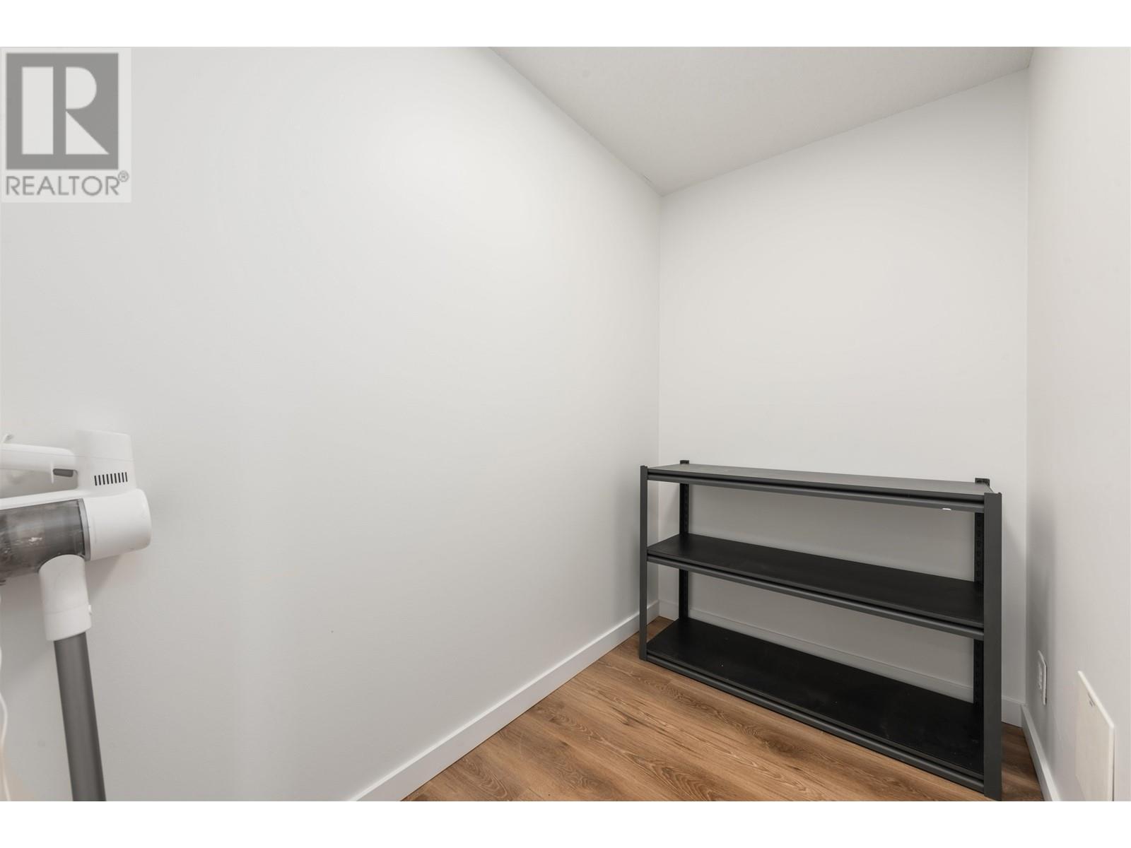 Listing Picture 17 of 29 : 907 688 ABBOTT STREET, Vancouver / 溫哥華 - 魯藝地產 Yvonne Lu Group - MLS Medallion Club Member