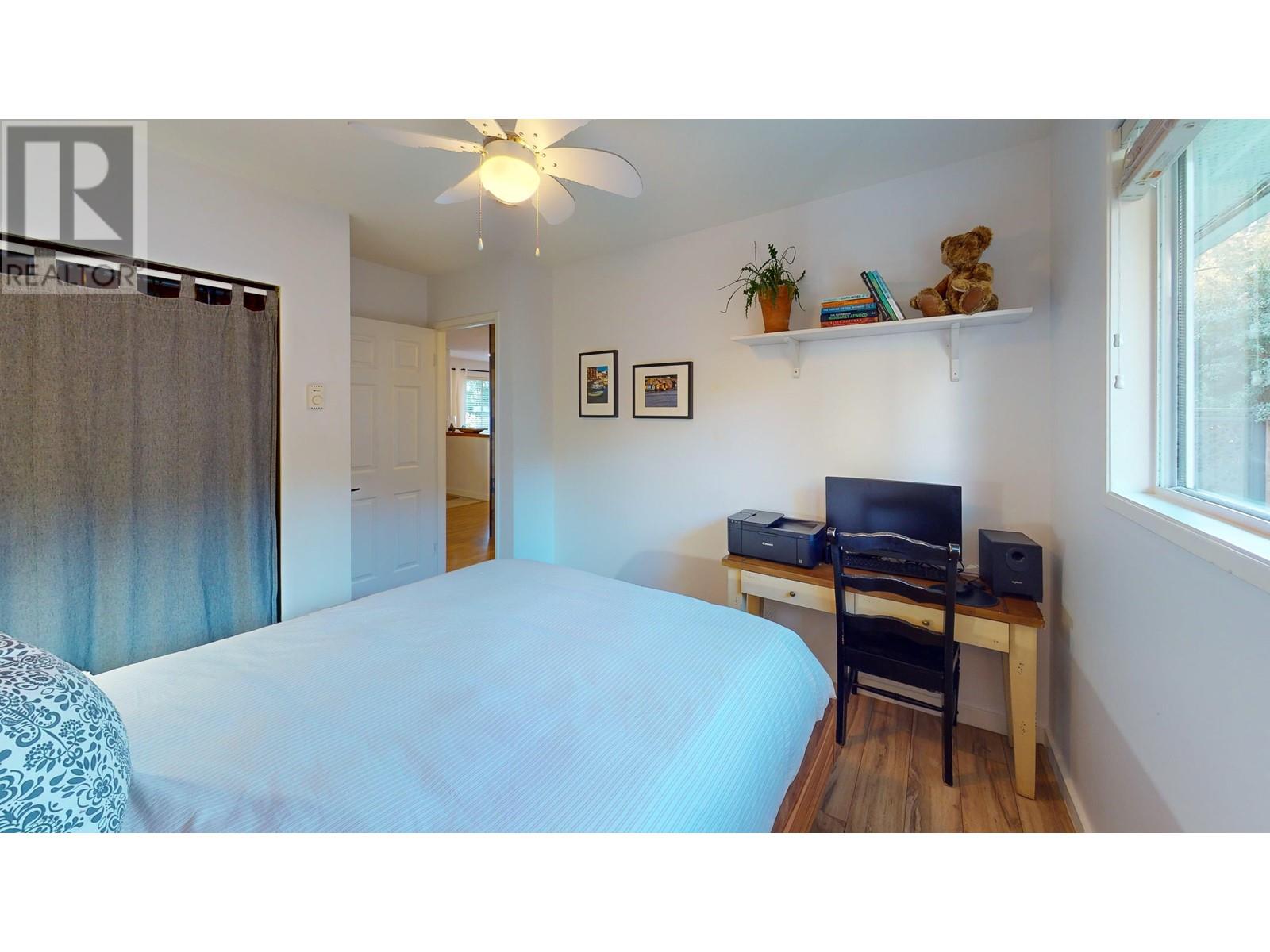 5762 Surf Circle, Sechelt, British Columbia  V0N 3A0 - Photo 23 - R2945395