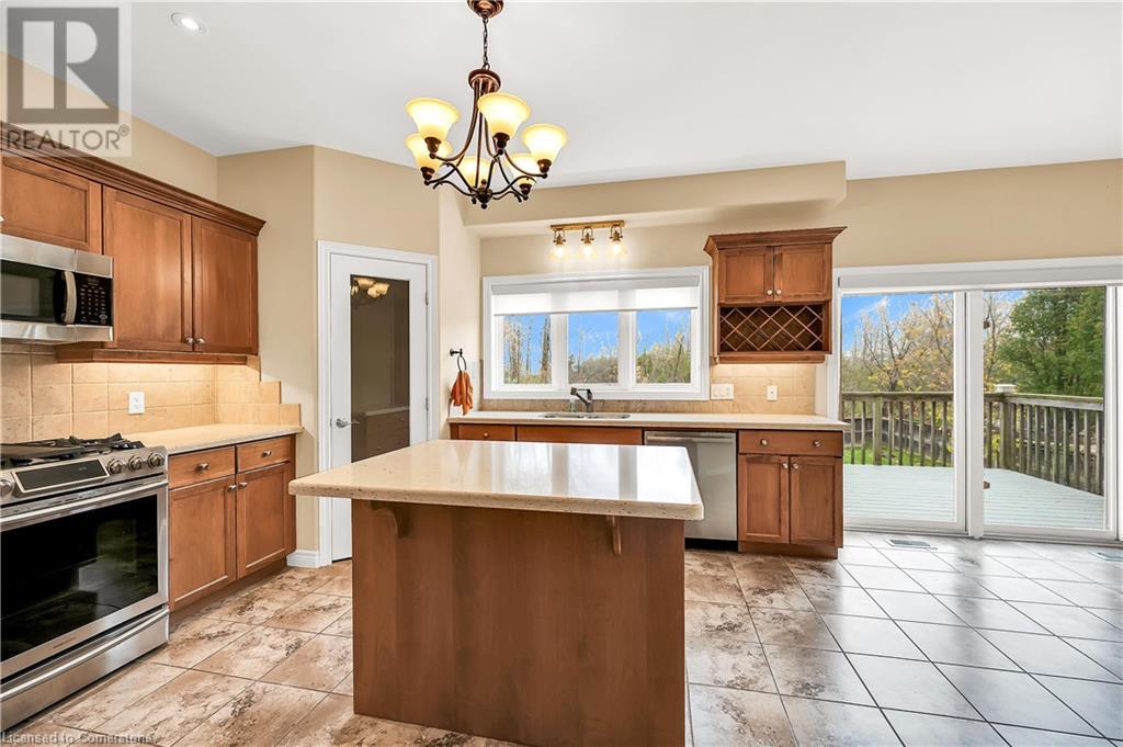 61 Waterford Crescent, Hamilton, Ontario  L8E 4E9 - Photo 13 - 40679045