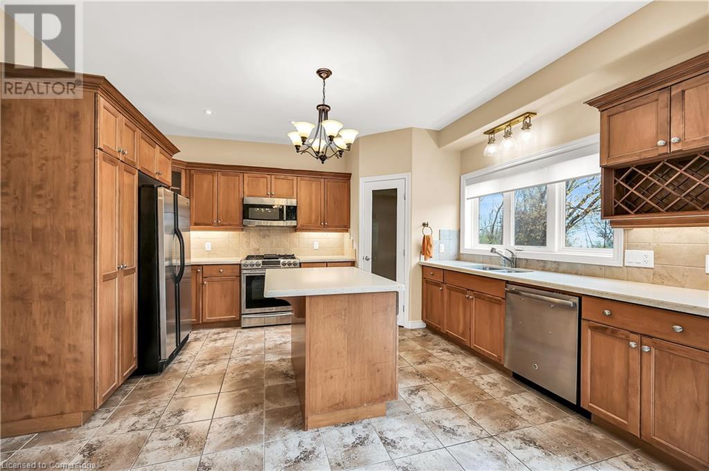 61 Waterford Crescent, Hamilton, Ontario  L8E 4E9 - Photo 12 - 40679045