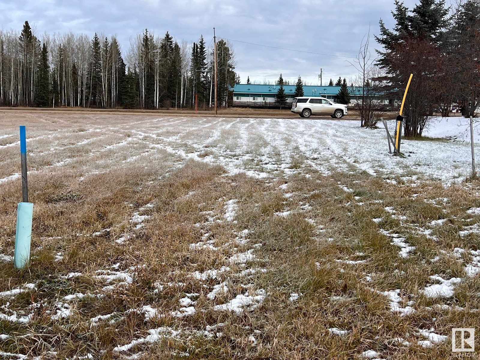 5122 & 5118 50a St, Cynthia, Alberta  T0E 0K0 - Photo 2 - E4414039