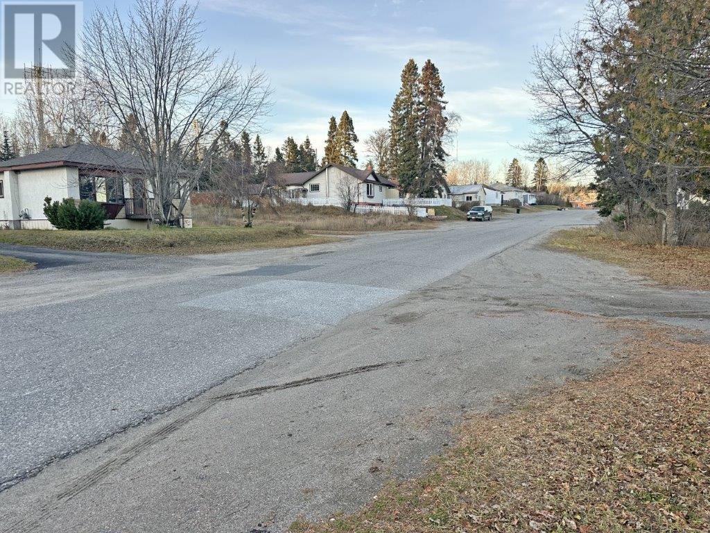 94 Front Street, Nipigon, Ontario  P0T 2J0 - Photo 4 - TB243551