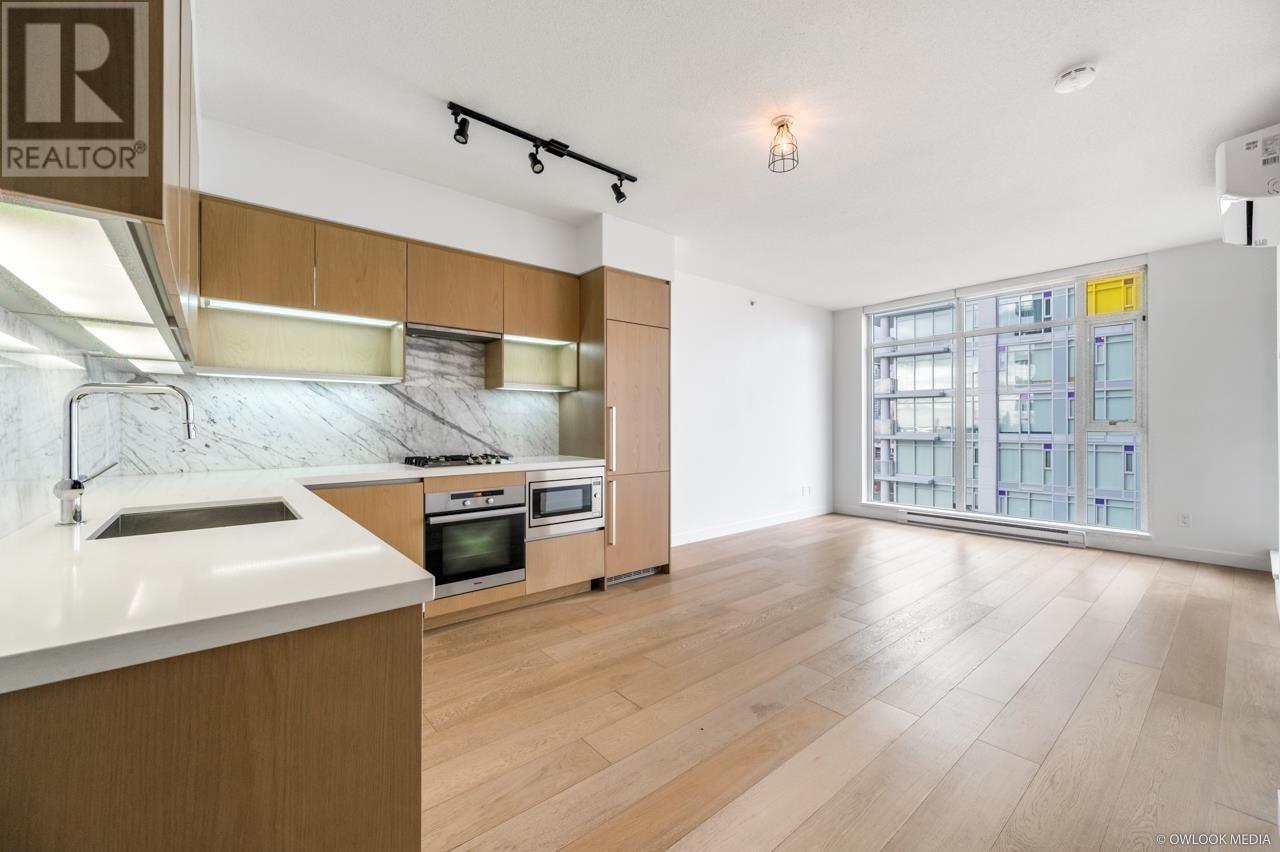 Listing Picture 12 of 27 : 909 6588 NELSON AVENUE, Burnaby / 本拿比 - 魯藝地產 Yvonne Lu Group - MLS Medallion Club Member