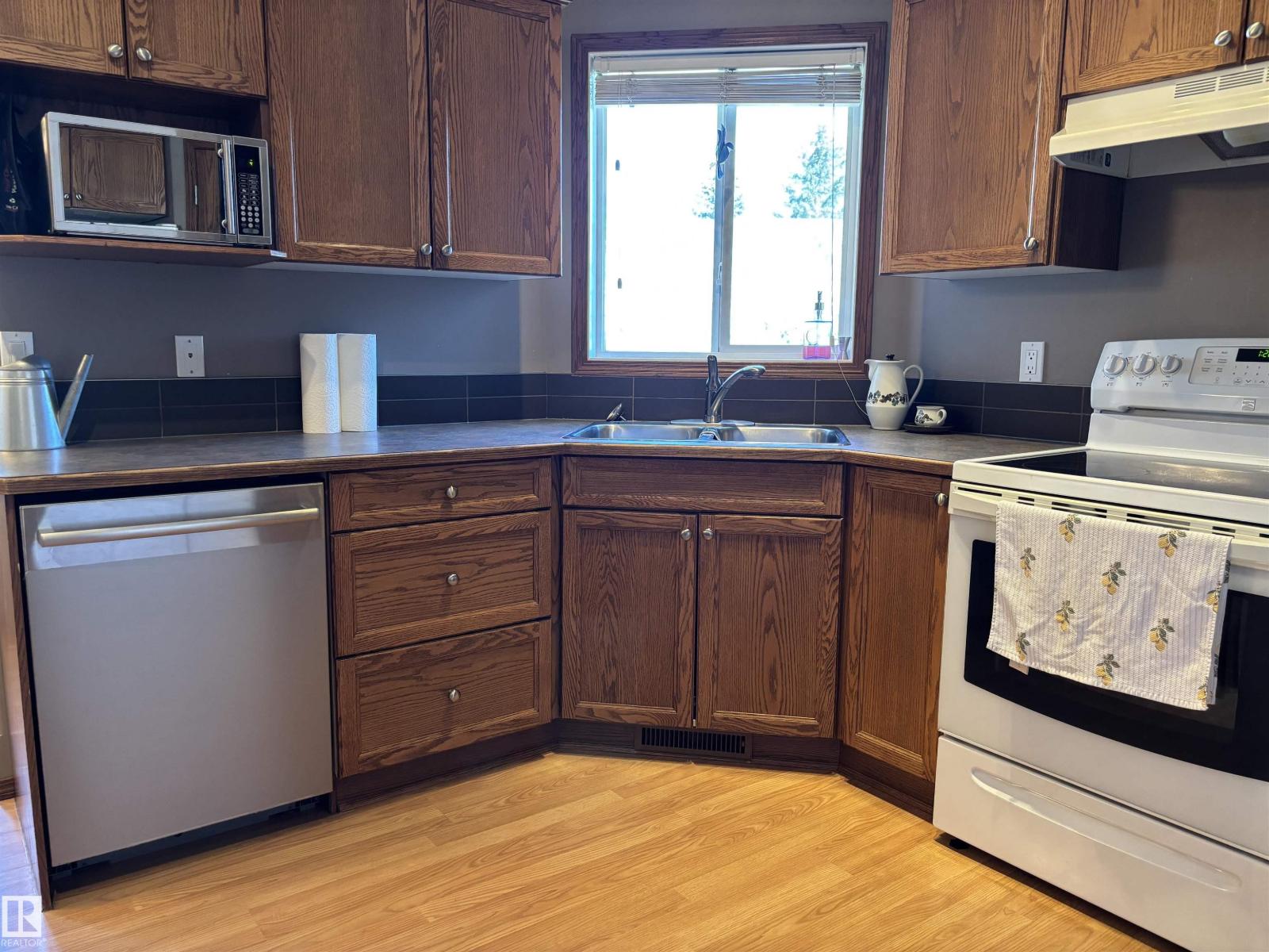 5314 52 Av, Elk Point, Alberta  T0A 1A0 - Photo 12 - E4414034