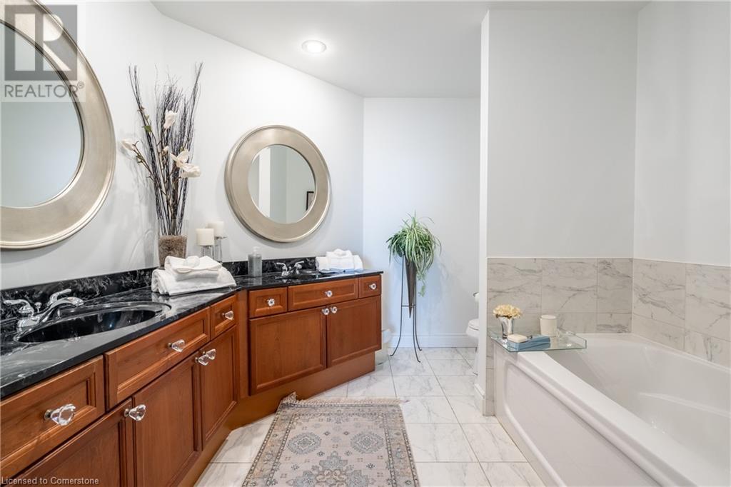 1477 Lakeshore Road Unit# 304, Burlington, Ontario  L7S 1B5 - Photo 13 - 40678994