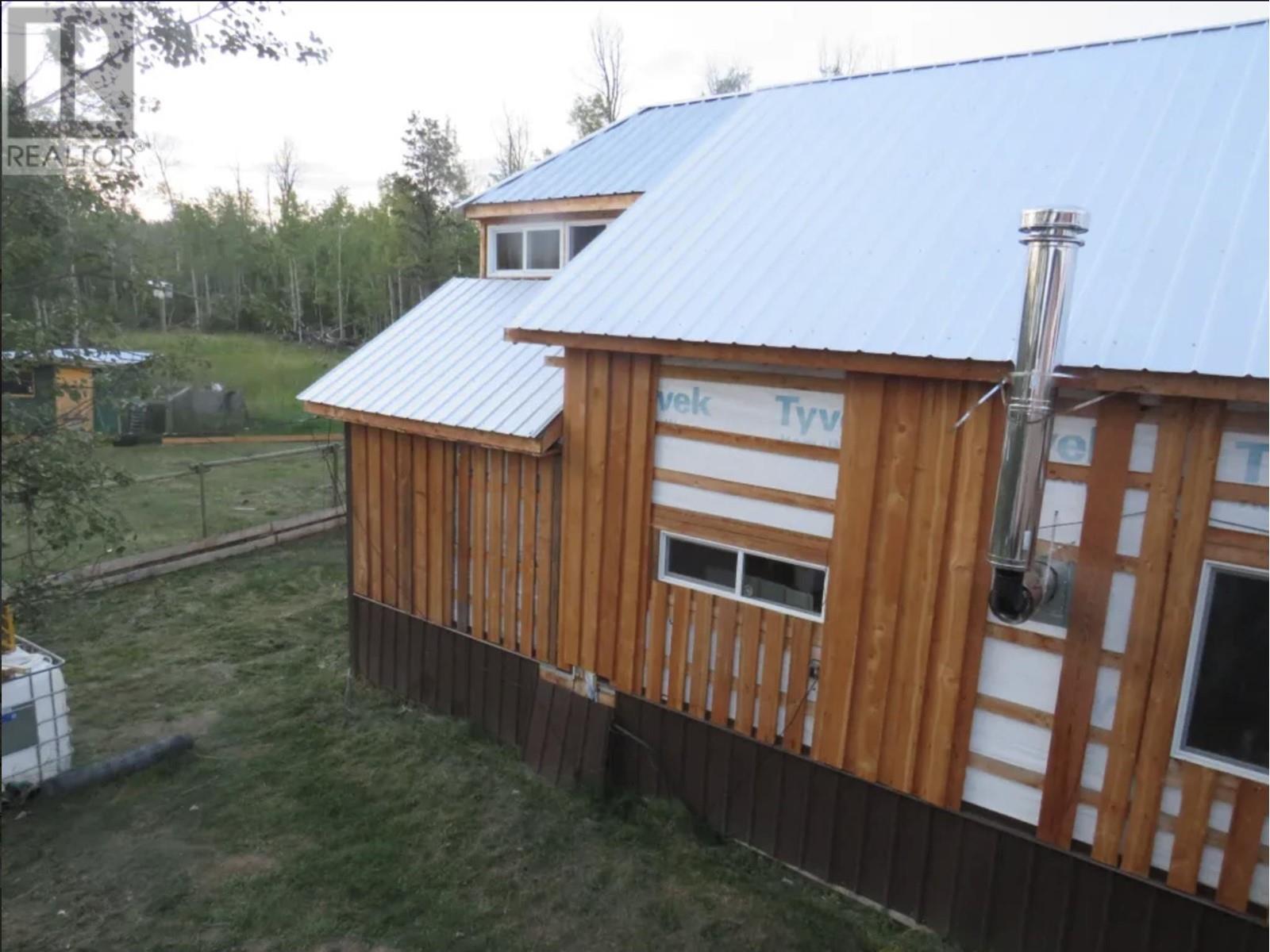 2609 N Bonaparte Road, 70 Mile House, British Columbia  V0K 2K2 - Photo 11 - R2945460