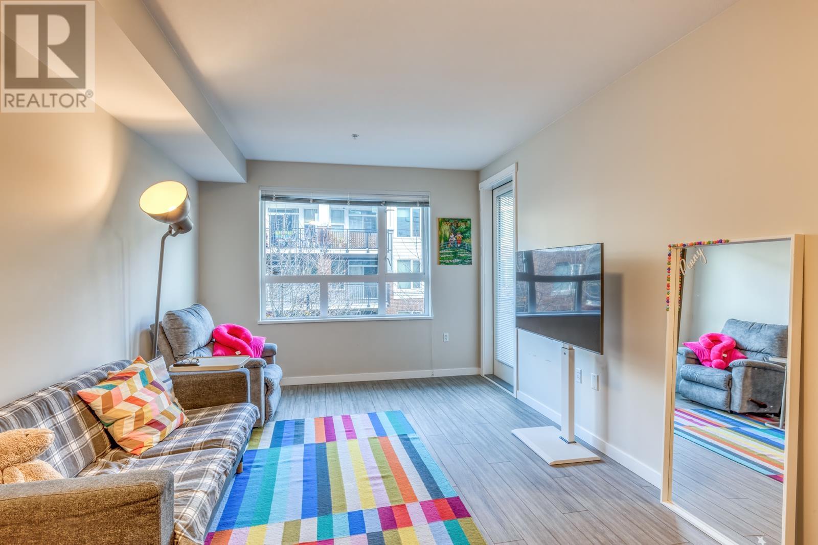 Listing Picture 8 of 25 : 224 9233 ODLIN ROAD, Richmond / 烈治文 - 魯藝地產 Yvonne Lu Group - MLS Medallion Club Member