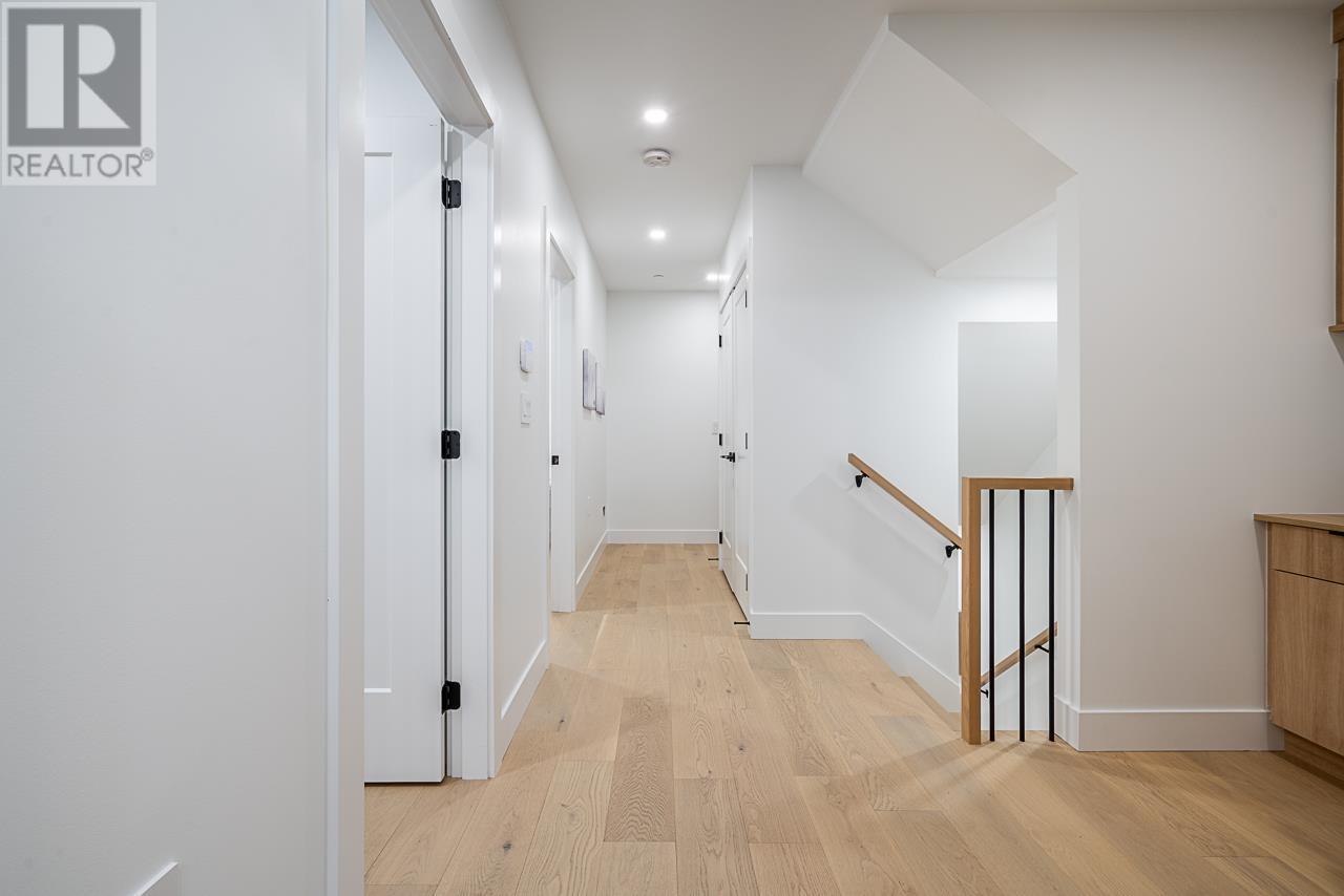 2 2715 E Pender Street, Vancouver, British Columbia V5K 2B9 - Photo 22 - R2945475