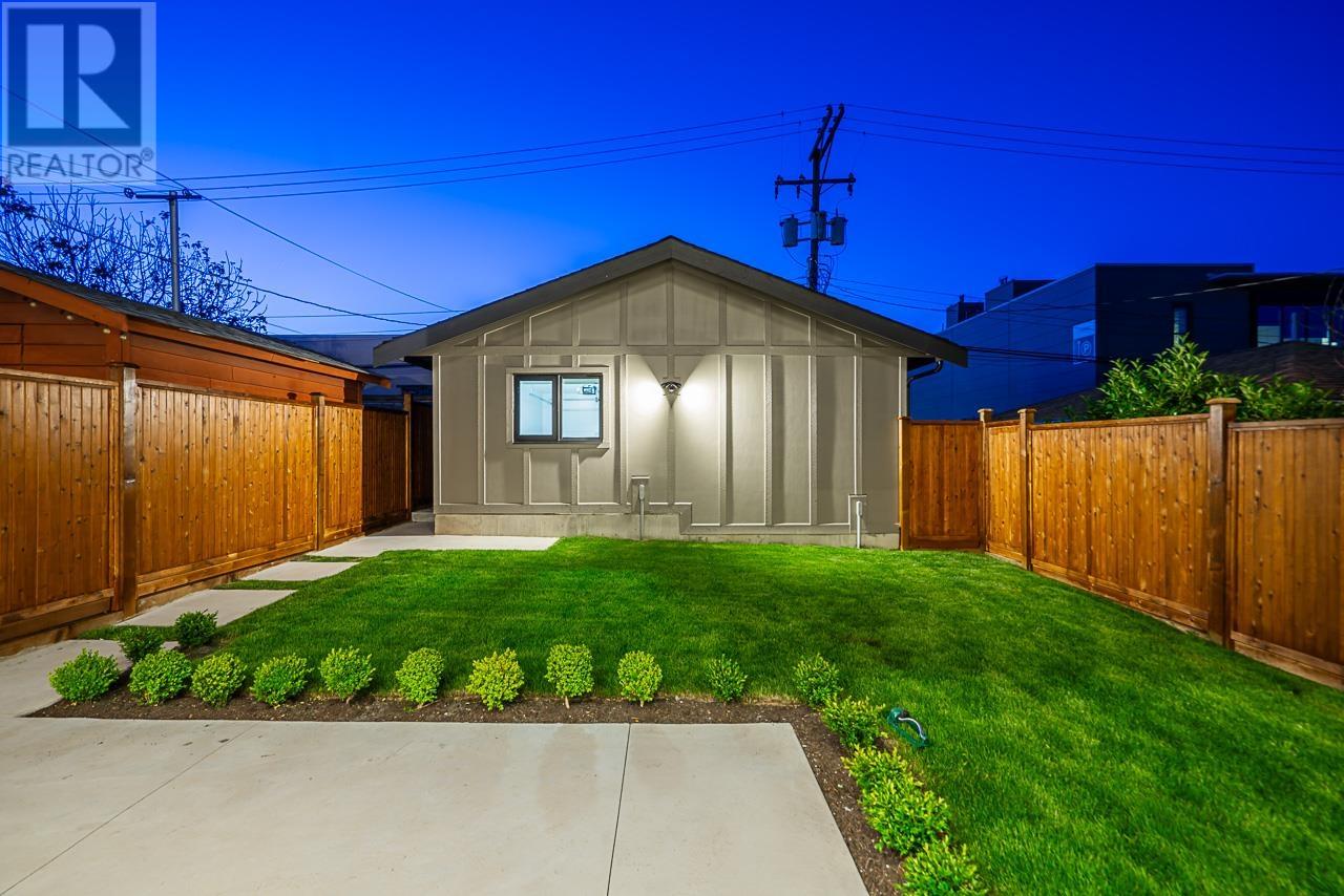 2 2715 E Pender Street, Vancouver, British Columbia V5K 2B9 - Photo 35 - R2945475