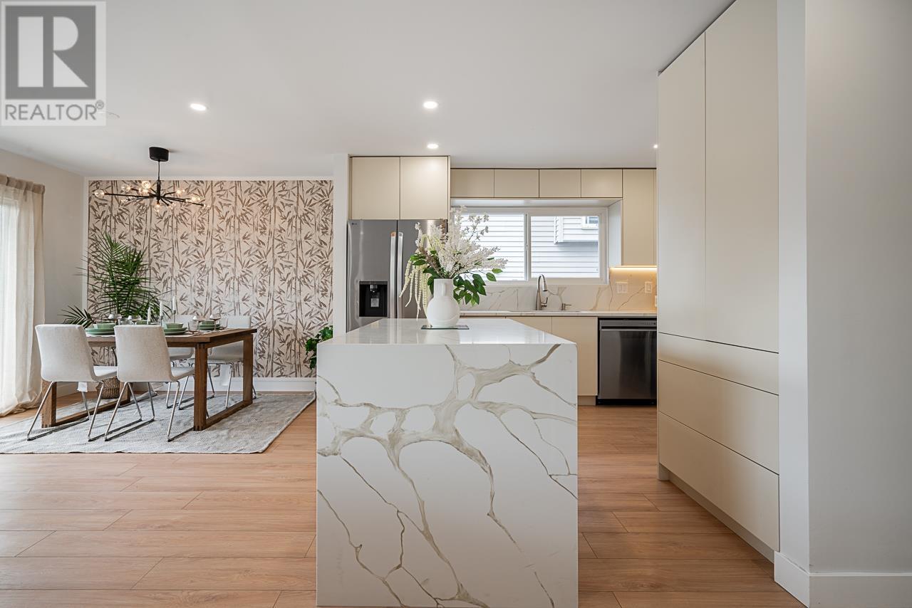 833 Prairie Avenue, Port Coquitlam, British Columbia  V3B 1R9 - Photo 12 - R2945501