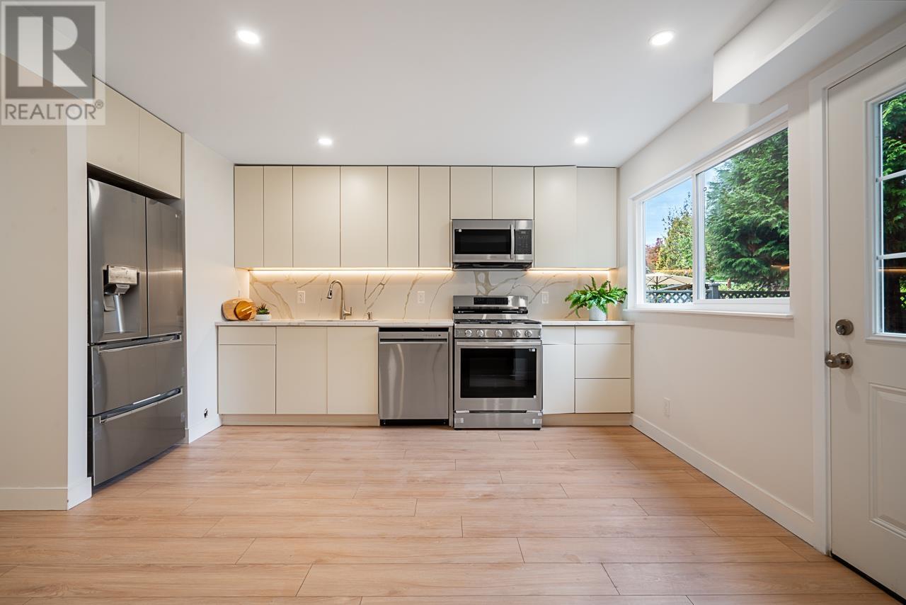 833 Prairie Avenue, Port Coquitlam, British Columbia  V3B 1R9 - Photo 20 - R2945501