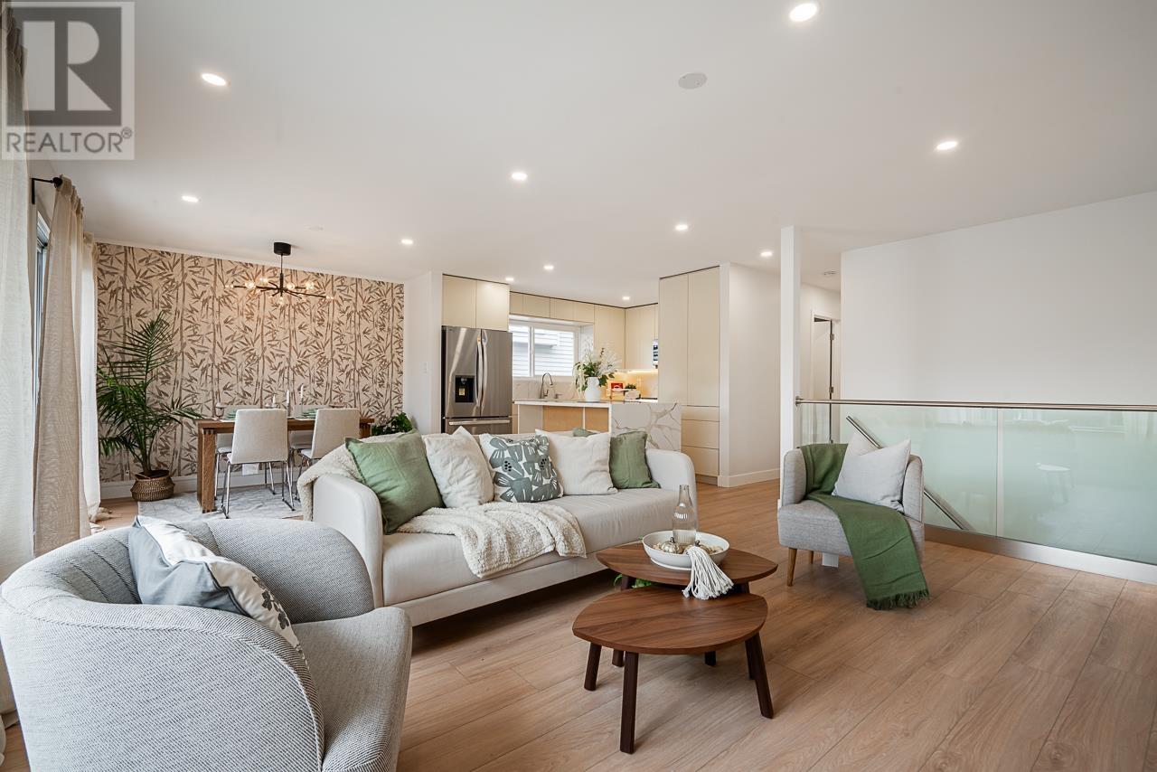 833 Prairie Avenue, Port Coquitlam, British Columbia  V3B 1R9 - Photo 4 - R2945501