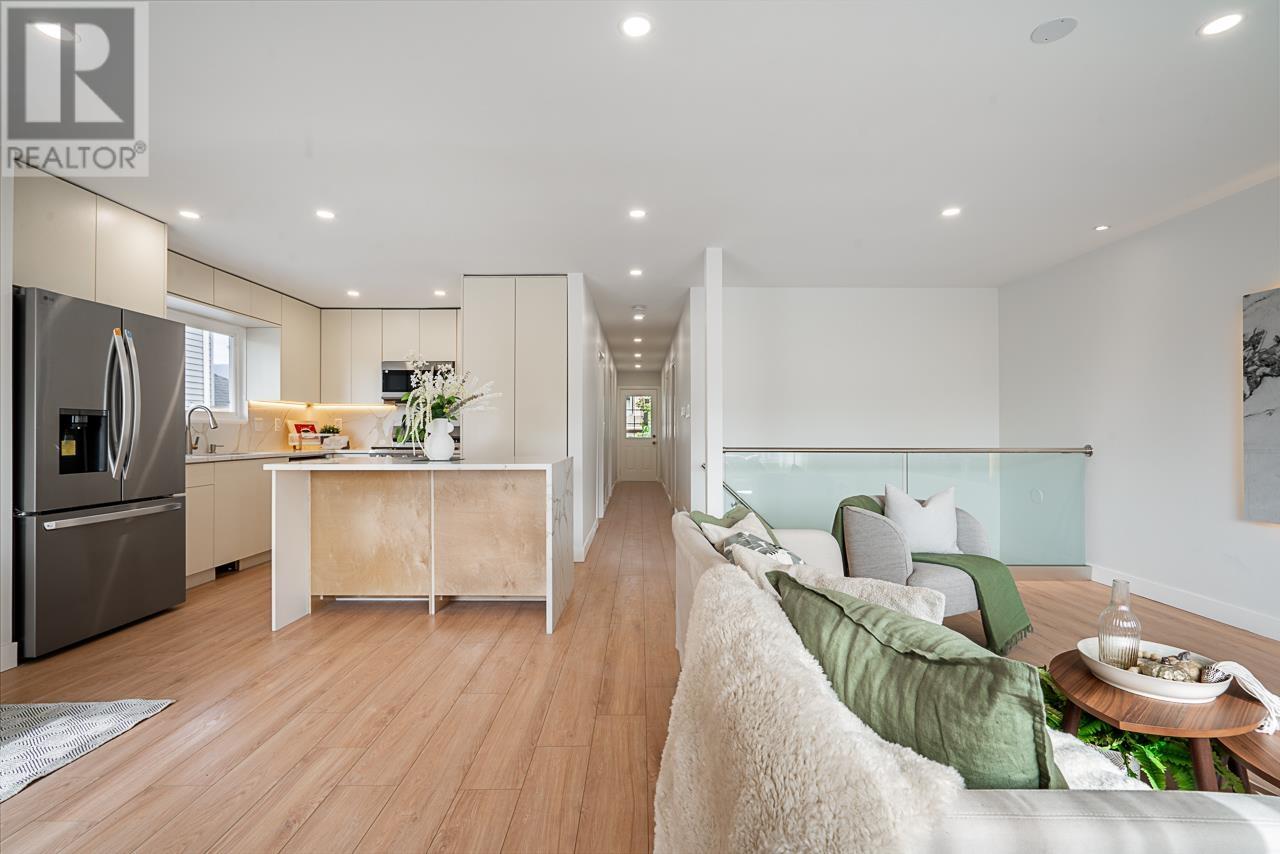 833 Prairie Avenue, Port Coquitlam, British Columbia  V3B 1R9 - Photo 7 - R2945501