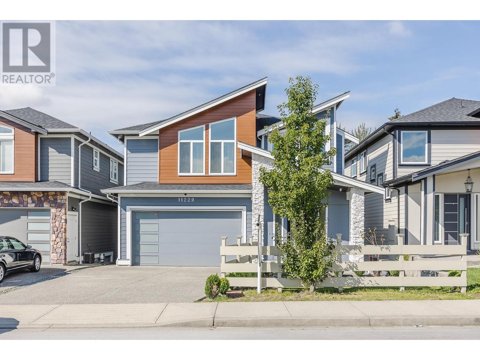 11229 238 Street, Maple Ridge, British Columbia  V2W 1V4 - Photo 1 - R2945551
