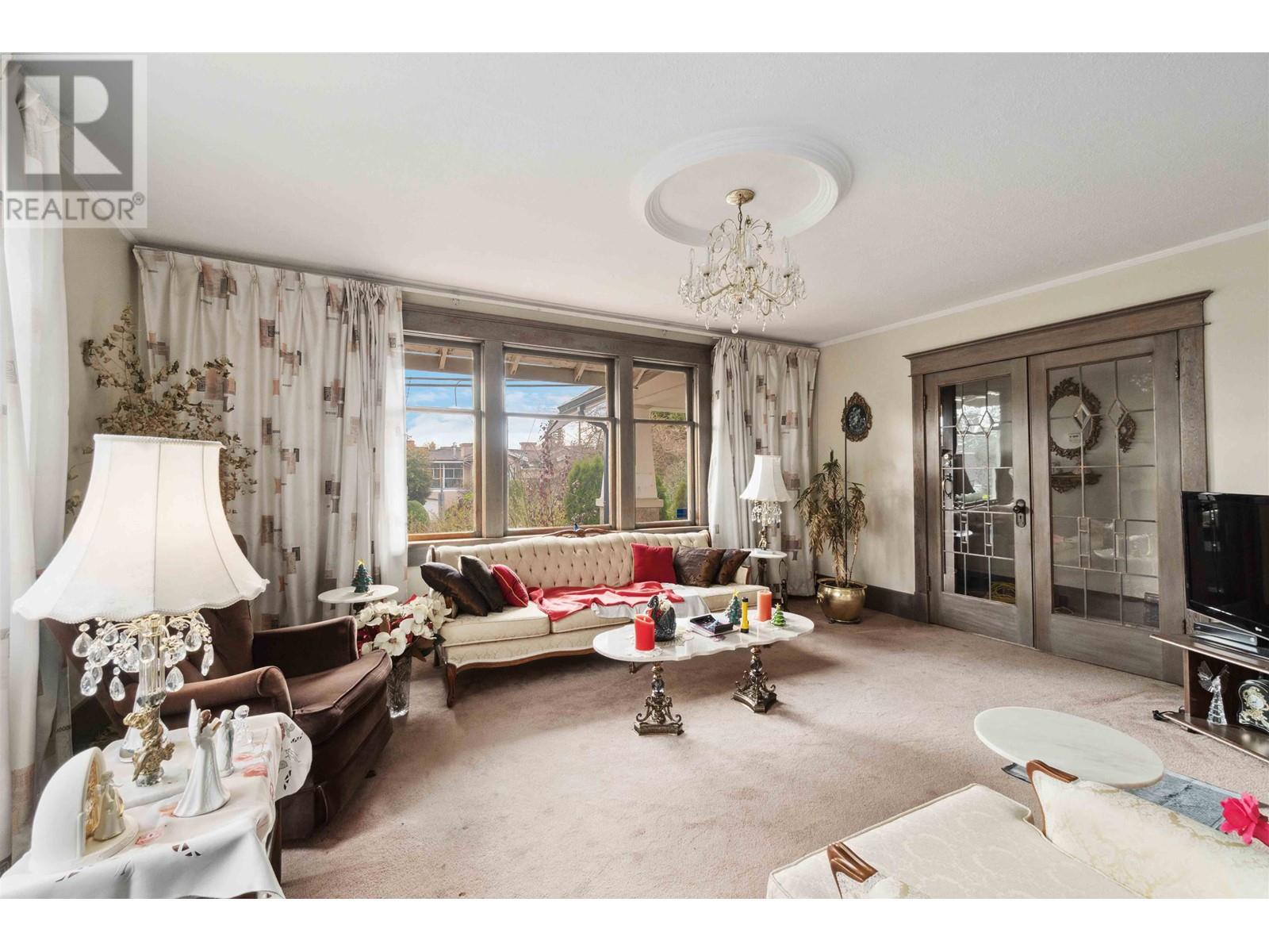 7230 Sussex Avenue, Burnaby, British Columbia  V5J 3V5 - Photo 6 - R2945556