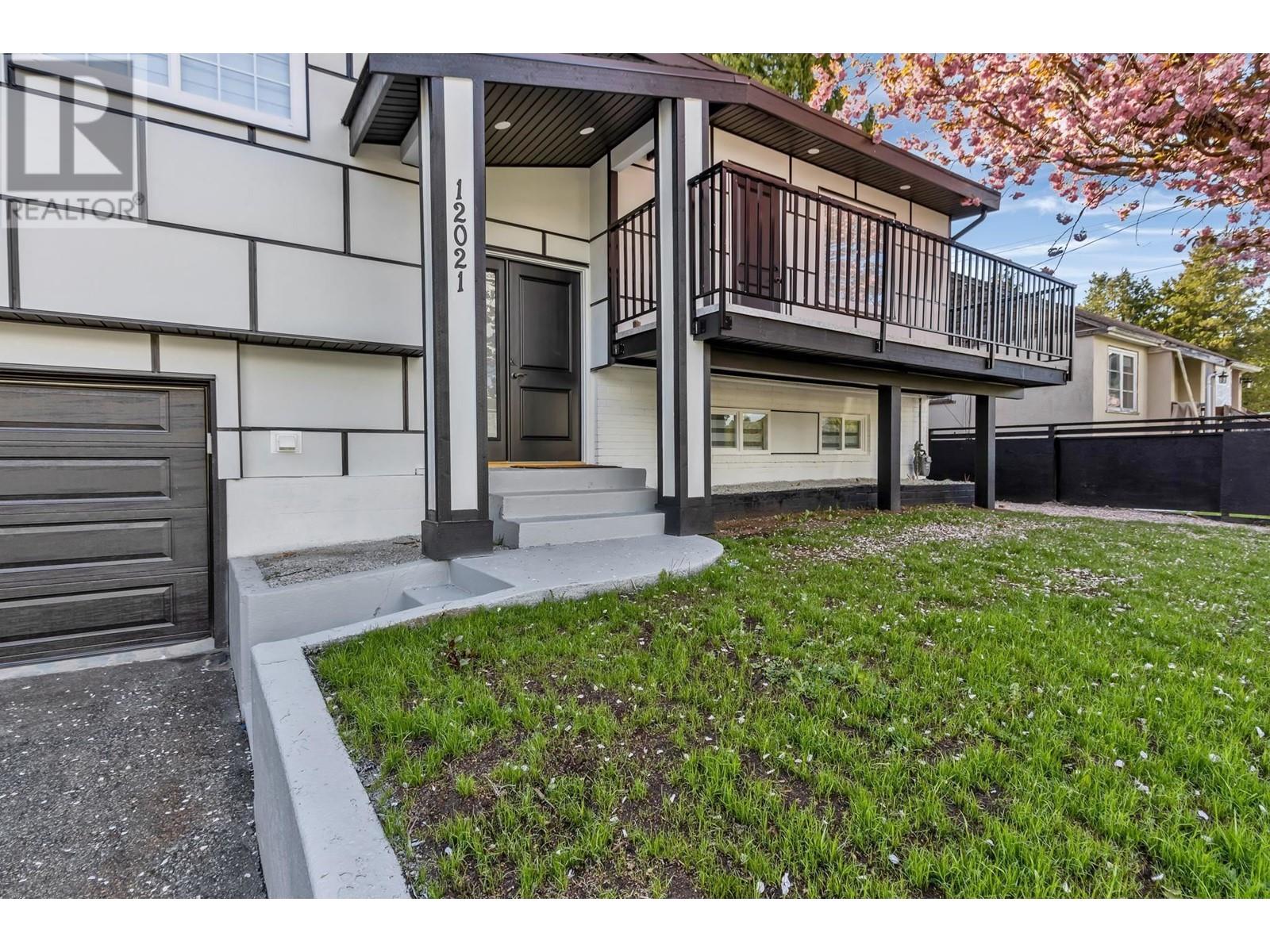 12021 Glenhurst Street, Maple Ridge, British Columbia  V2X 6V8 - Photo 2 - R2944957