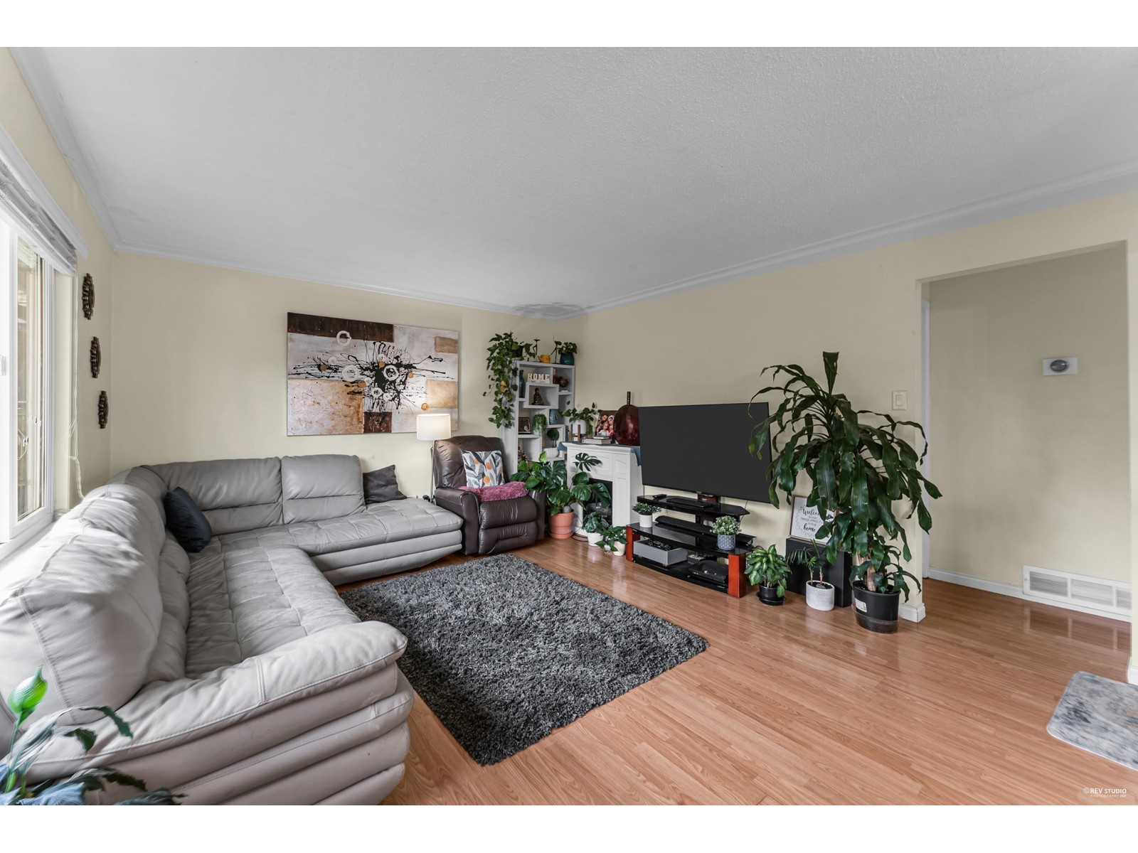 Property at 11295 132 STREET image 4