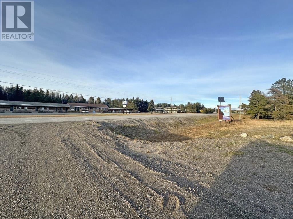 411 Hwy 11-17, Nipigon, Ontario  P0T 2J0 - Photo 31 - TB243555