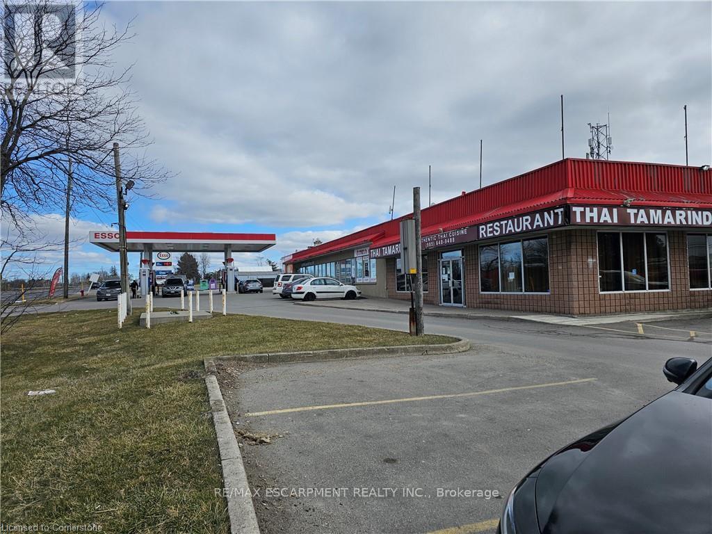 1635 Wilson Street W, Hamilton (Ancaster), Ontario  L0R 1R0 - Photo 3 - X9358754